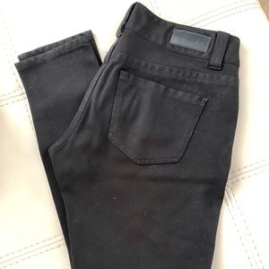 Black “Virgo skinny” jegging